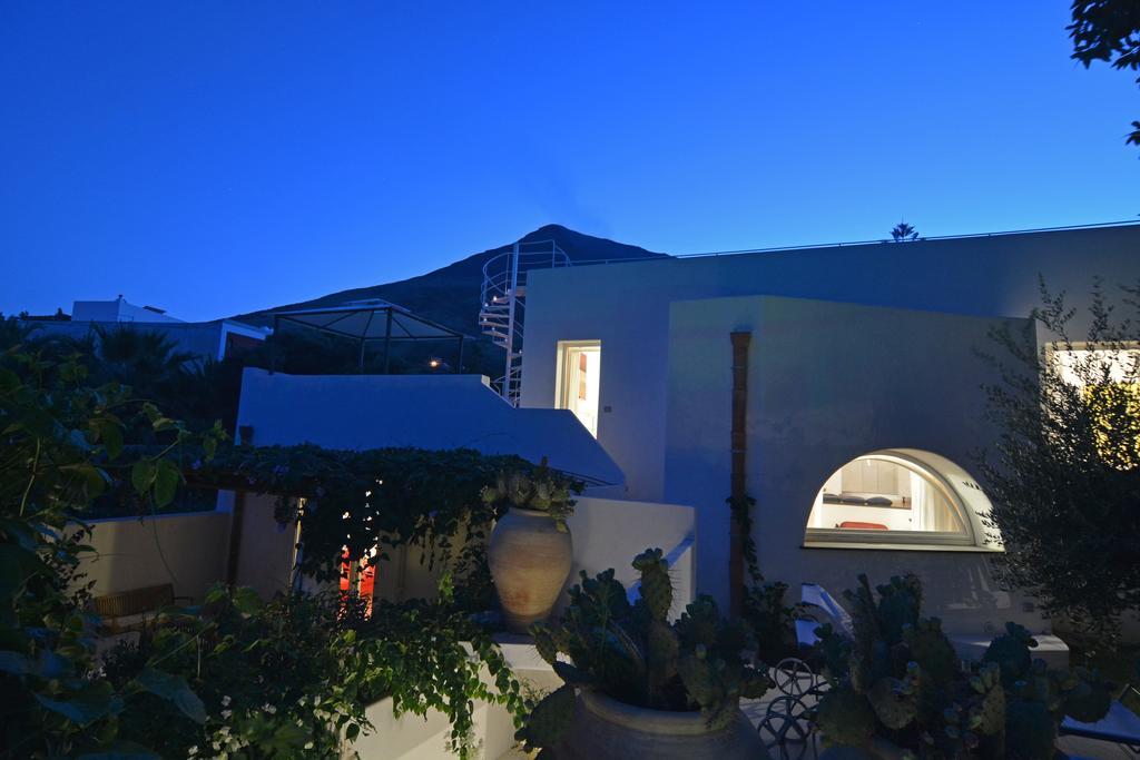 Il Gabbiano Relais In Stromboli Aparthotel Exterior photo