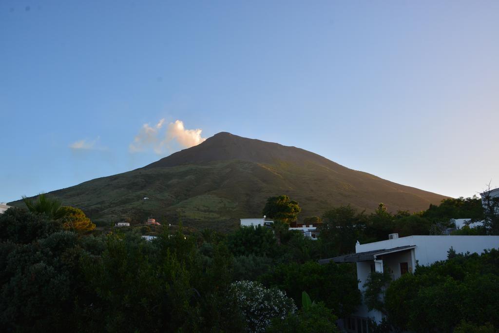 Il Gabbiano Relais In Stromboli Aparthotel Exterior photo